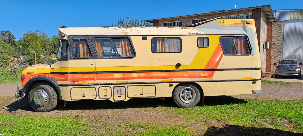 Chevrolet 1973 Nam motorhomes 010