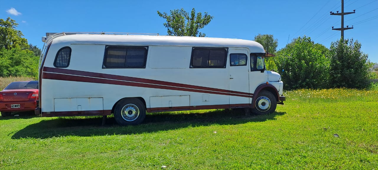 Mercedes Benz 1114 - Nam Motorhomes 014